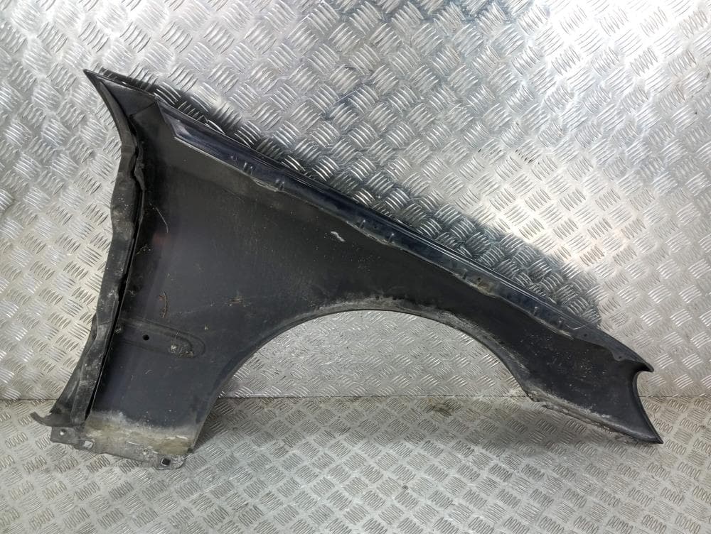 Крыло переднее левое к Mercedes C Class W203/S203/CL203 (00-04)