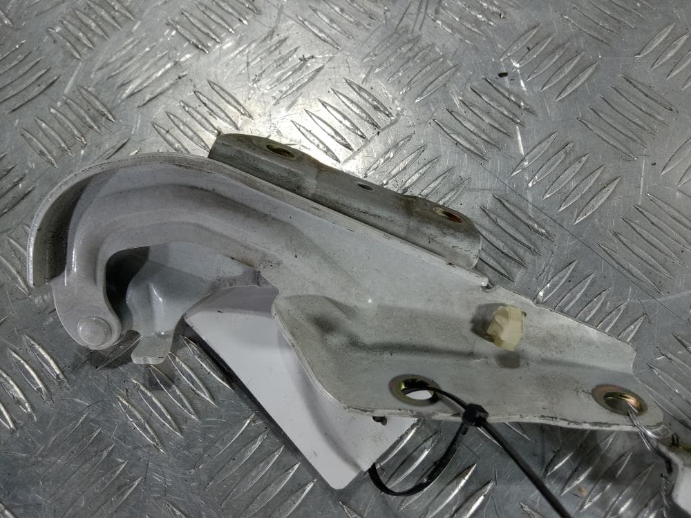 Петля капота правая к Mitsubishi Outlander 2 (07-10)
