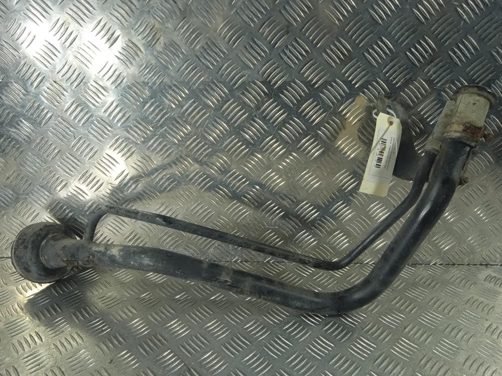 Горловина топливного бака к Nissan  Almera Tino (00-06)