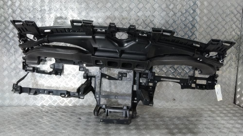 Панель передняя салона (торпедо) к Tesla Model X (15-21)