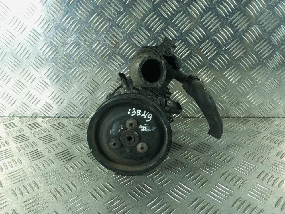 Насос гидроусилителя руля к BMW 1 E81/E82/E87/E88 (04-07)