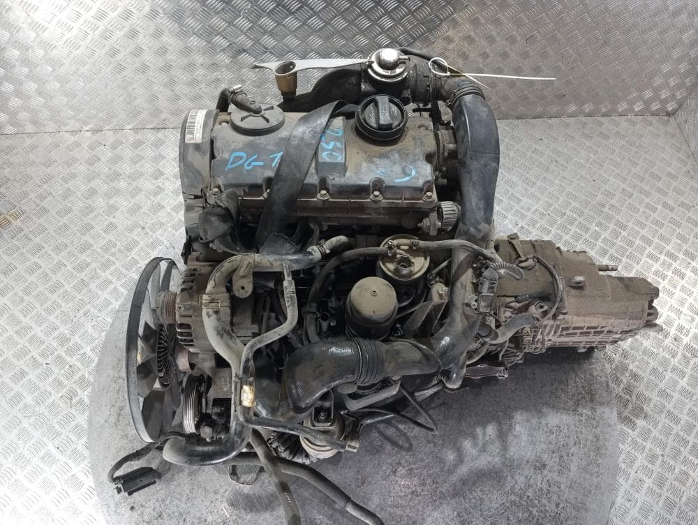 Двигатель к Audi A4 B6 (01-05)