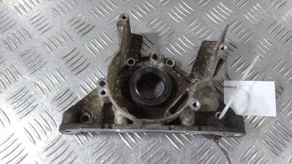 Крышка двигателя передняя к Volkswagen Passat B5+ Рестайлинг (00-05)