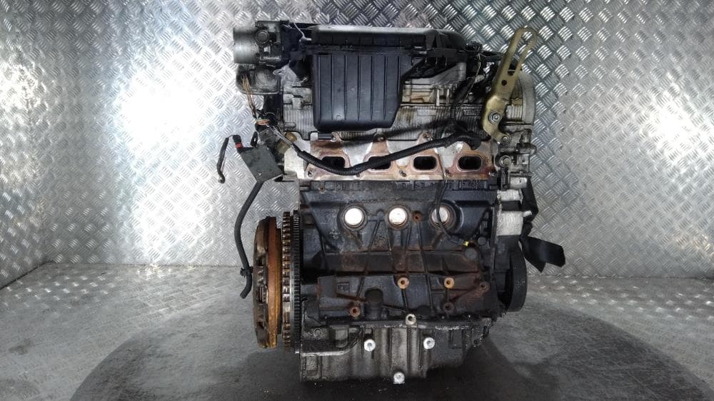Двигатель к Renault Megane 2 (02-06)