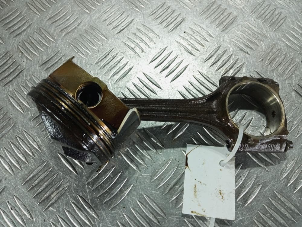 Поршень к Volkswagen Golf 5 (03-09)