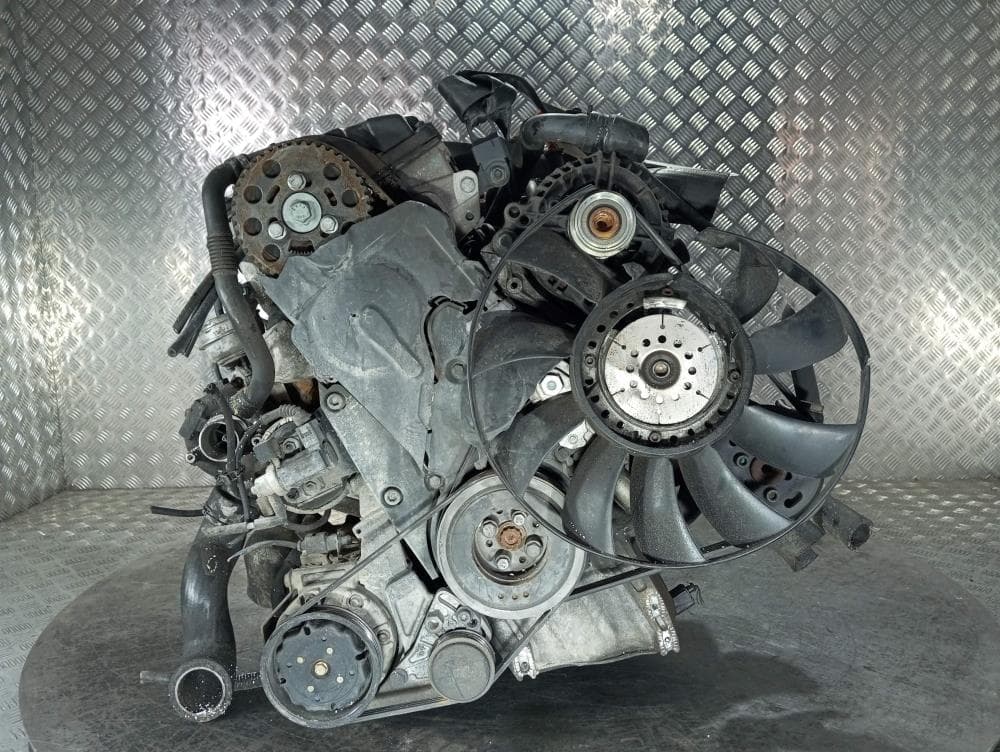 Двигатель к Audi A4 B6 (01-05)