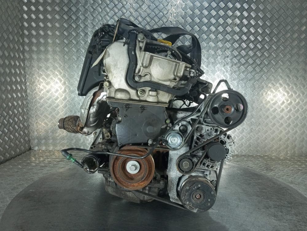 Двигатель к Renault Laguna 2 (01-05)
