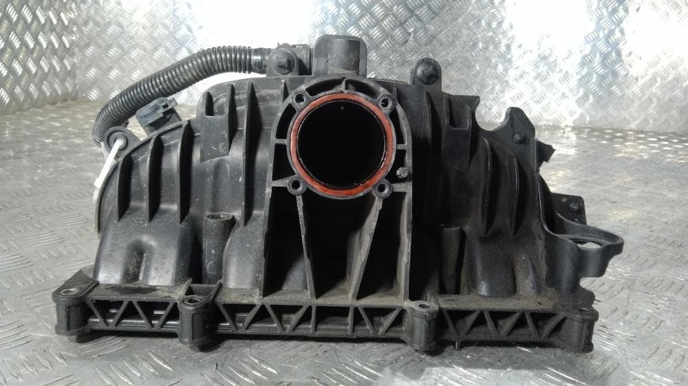 Коллектор впускной к Volvo V60 1 (10-13)