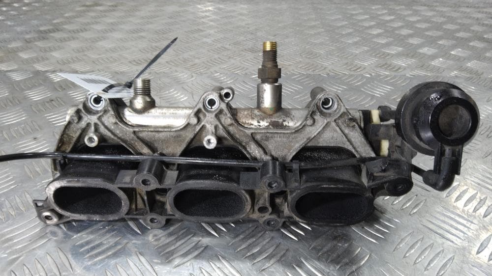 Топливная рампа к Audi A6 C6/4F (04-08)