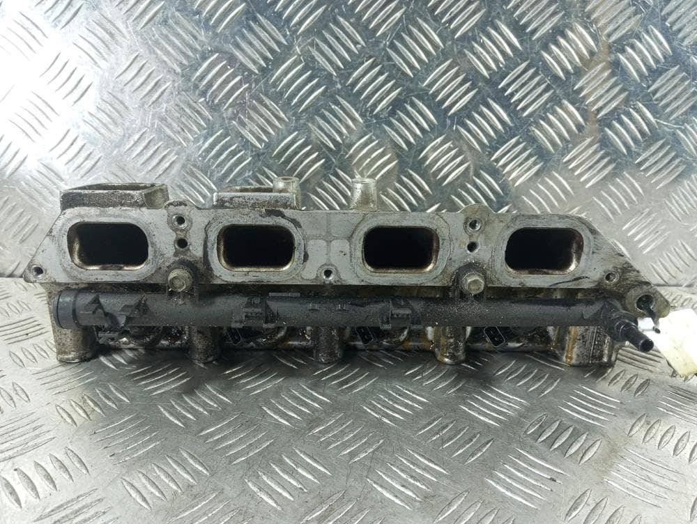 Коллектор впускной к Renault Scenic 2 (03-06)
