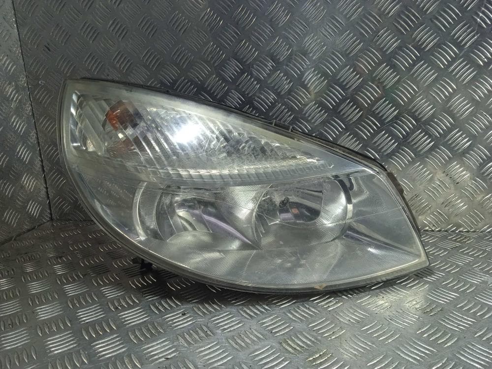 Фара правая к Renault Scenic 2 (03-06)