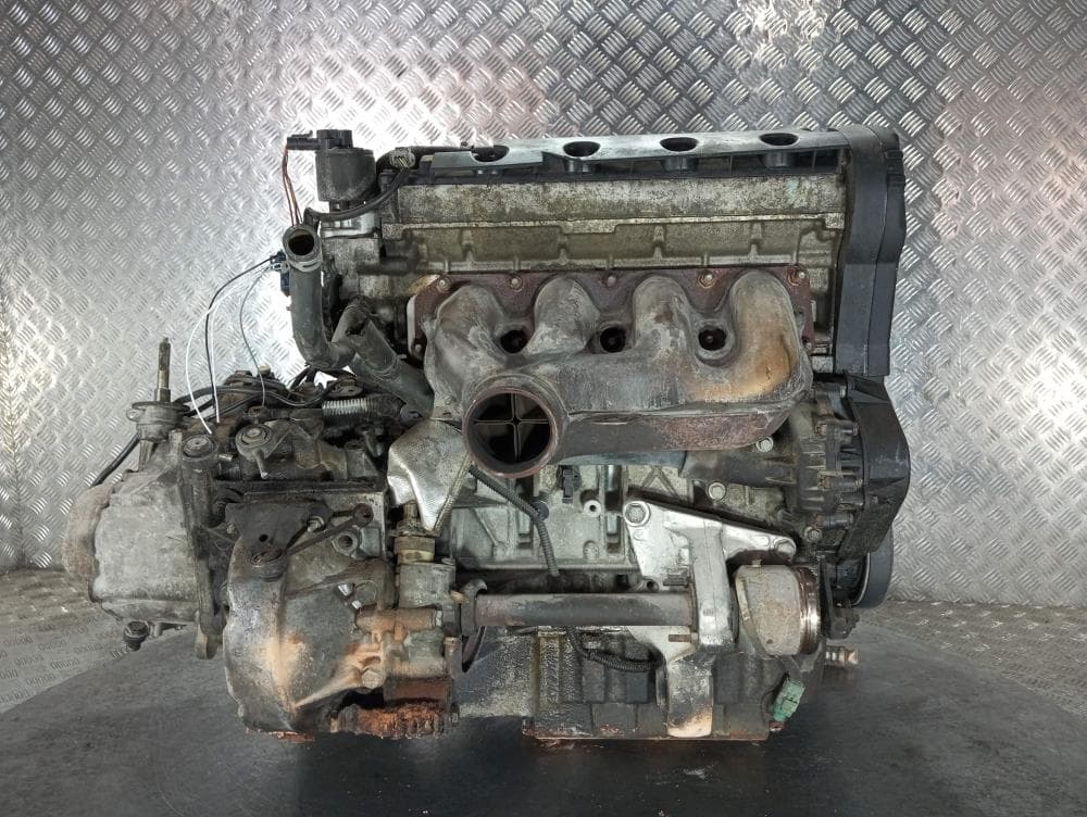 Двигатель к Peugeot 307 (01-05)