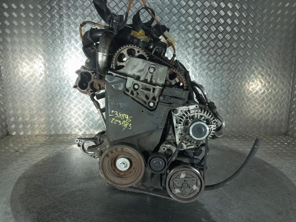 Двигатель к Nissan  Note E11 (05-09)