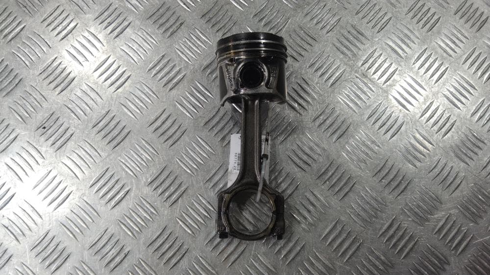 Поршень к Fiat Grande Punto (05-18)