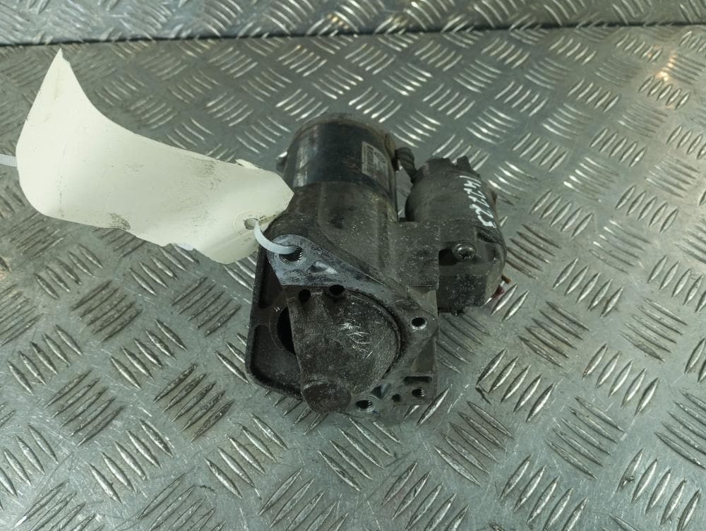 Стартер к Renault Scenic 2 (03-06)