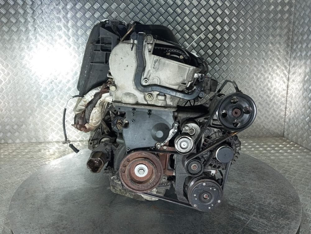 Двигатель к Renault Laguna 2 (01-05)