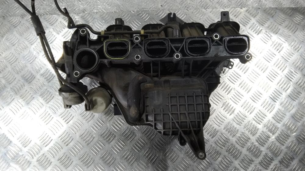 Коллектор впускной к Volvo V50 (03-10)