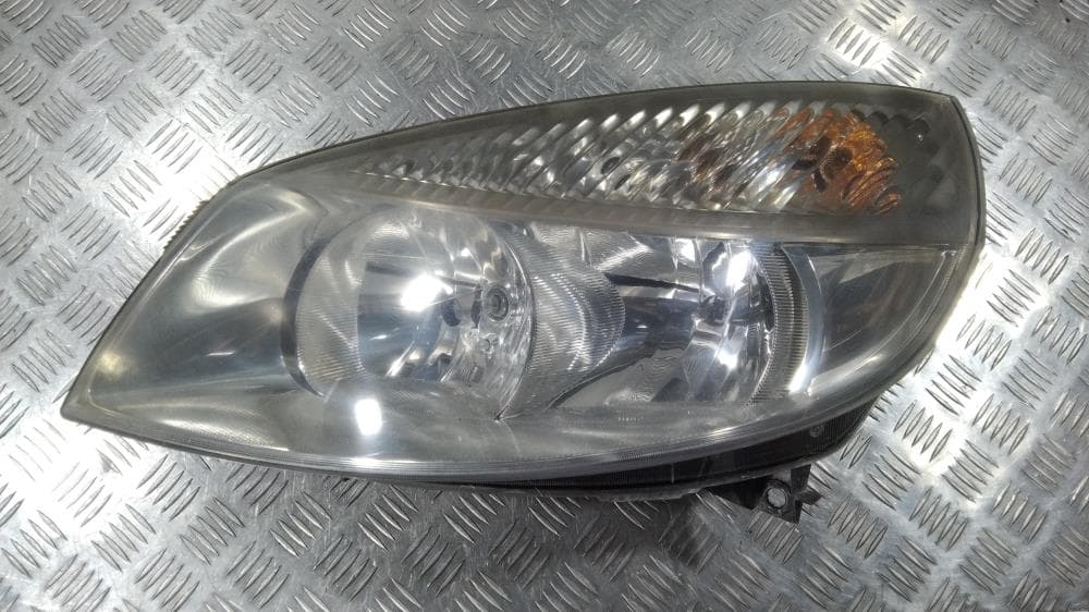 Фара левая к Renault Scenic 2 (03-06)