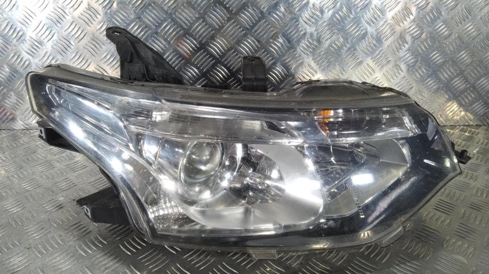 Фара правая к Mitsubishi Outlander 3 (12-14)
