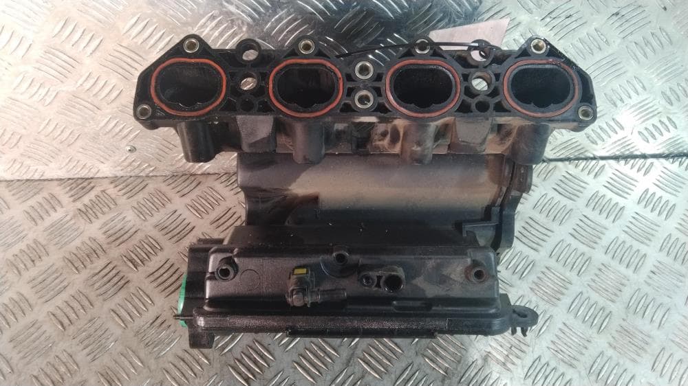 Коллектор впускной к Peugeot 307 (01-05)