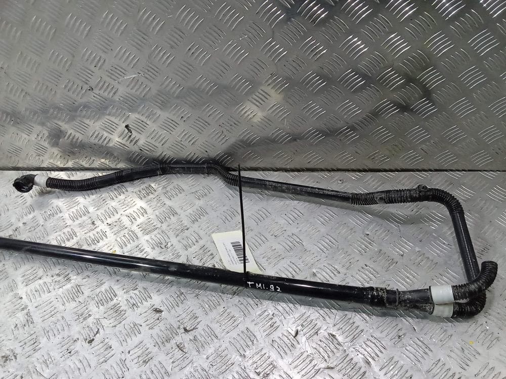 Патрубок (трубопровод, шланг) к Tesla Model 3 (17-21)