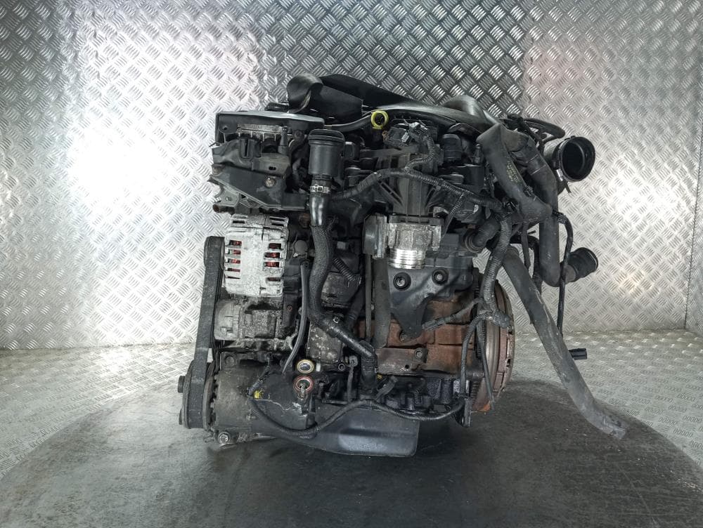 Двигатель к Volvo S40 2 (04-07)