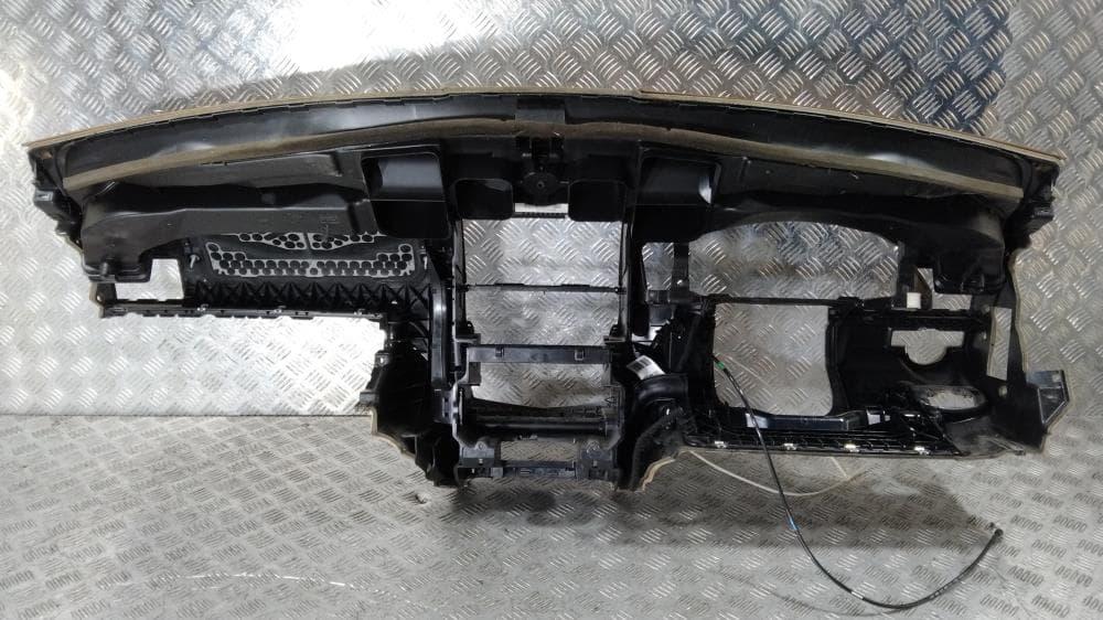 Панель передняя салона (торпедо) к Mercedes C Class W204/S204/C204 (07-12)