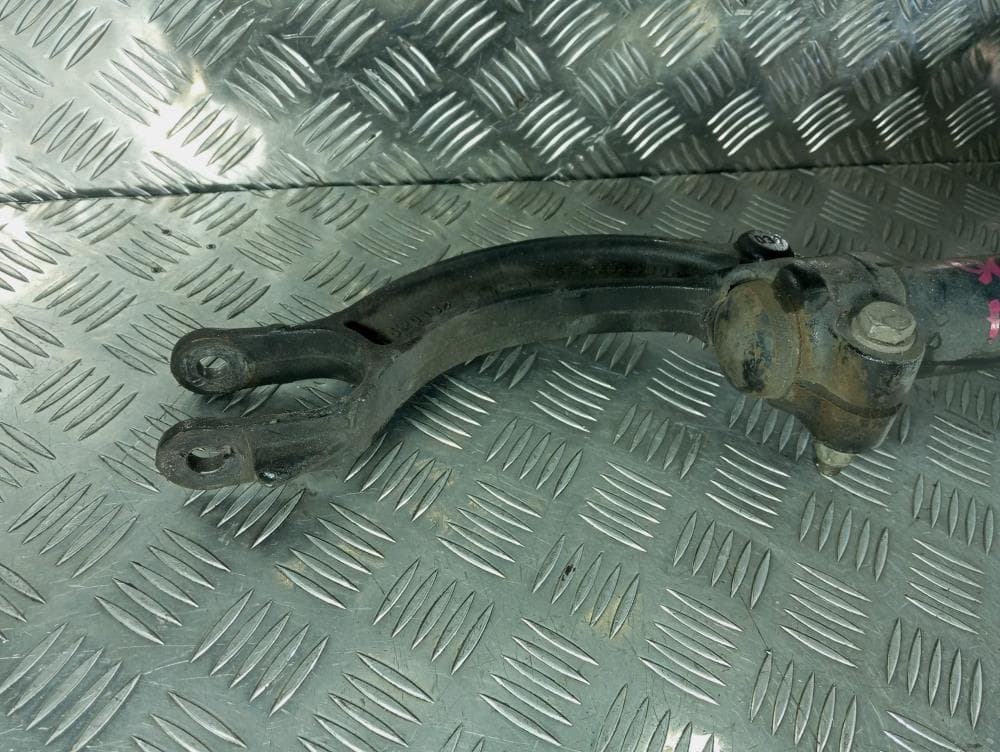 Стойка передняя левая к Audi A4 B8/8K (07-11)