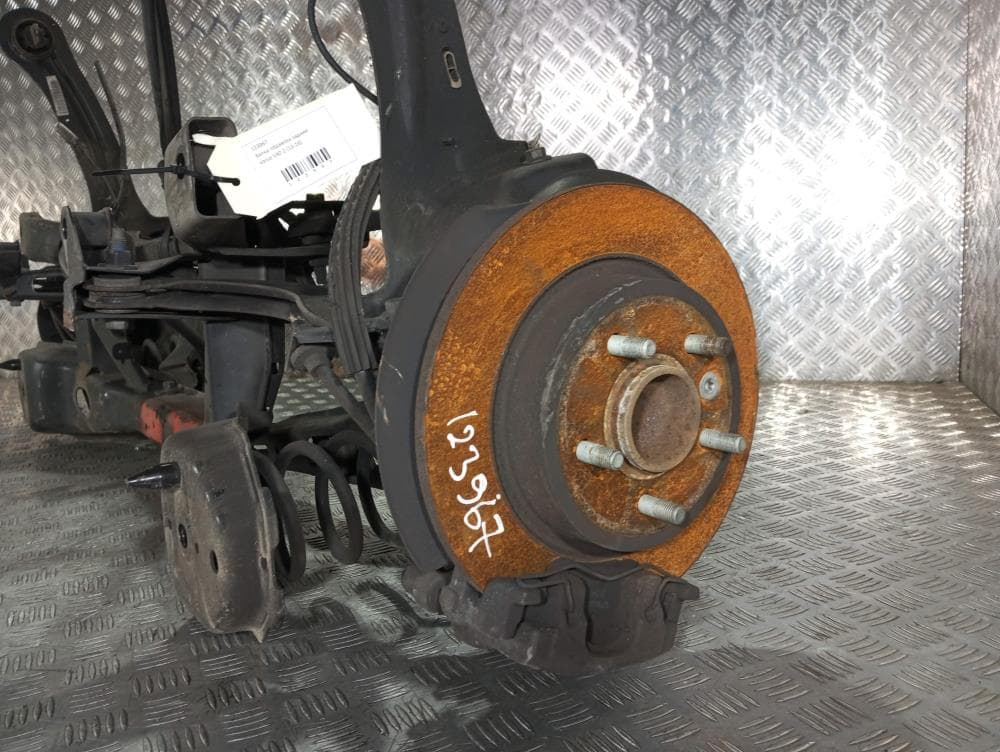 Балка подвески задняя к Volvo V40 2 (12-16)