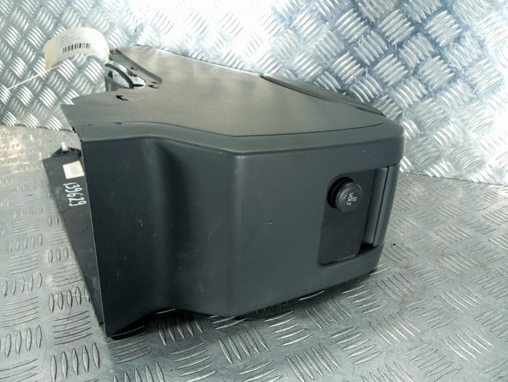 Подлокотник к Volvo S60 2 (10-13)