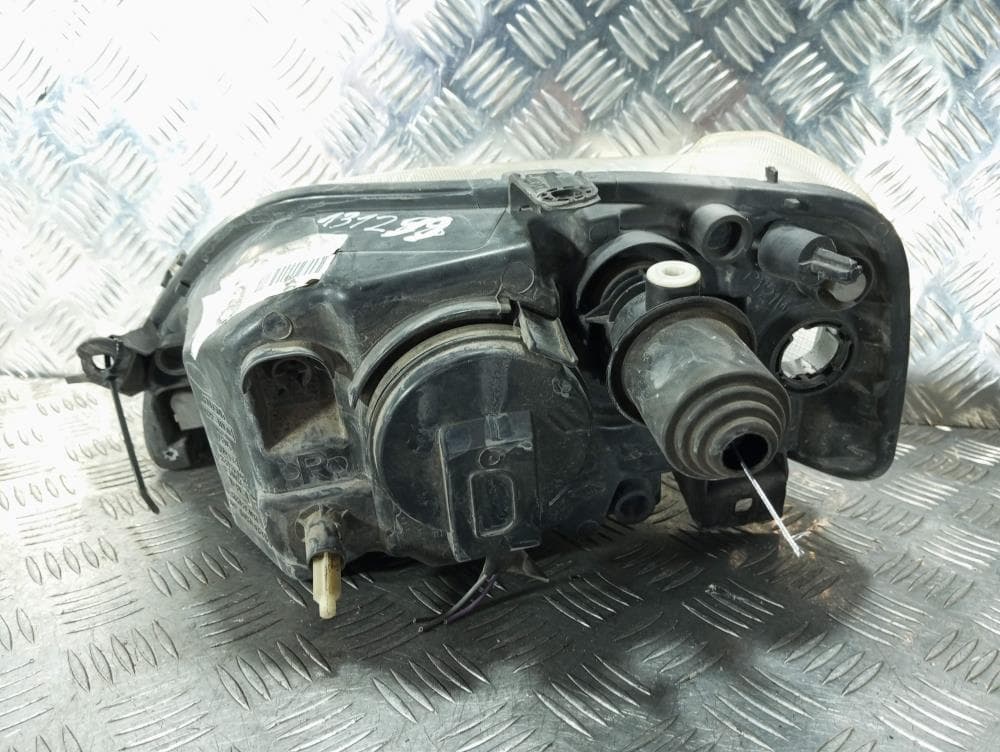 Фара правая к Renault Logan 1 (04-09)