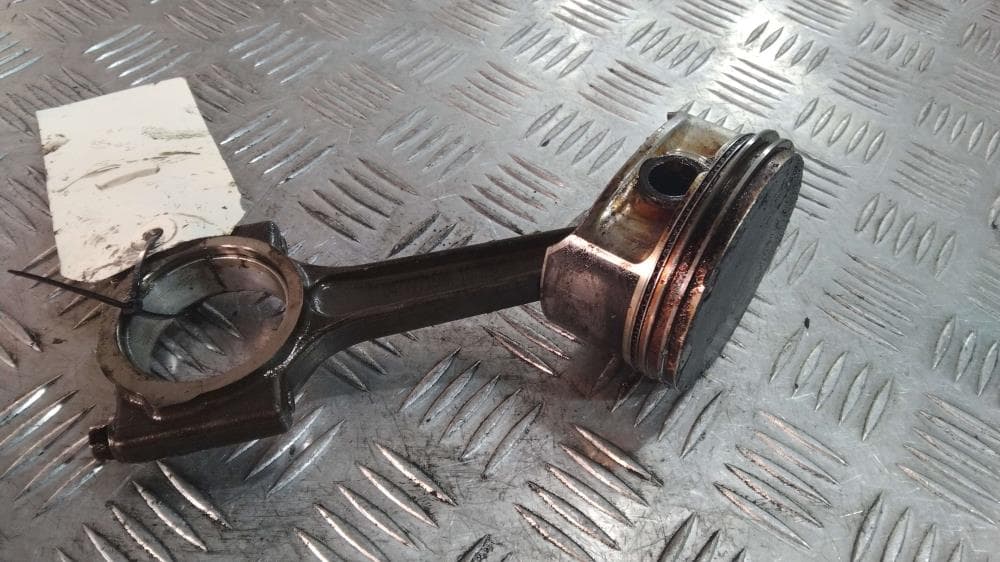 Поршень к Mini Cooper R50 (00-04)