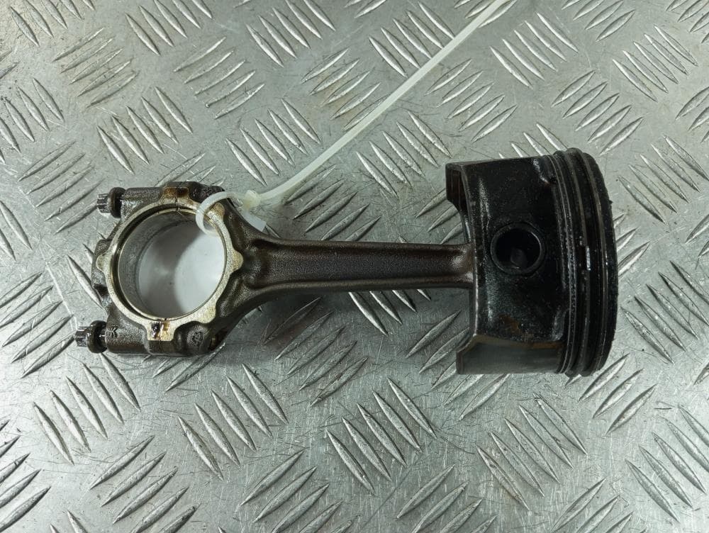 Поршень к Opel Astra H (04-07)