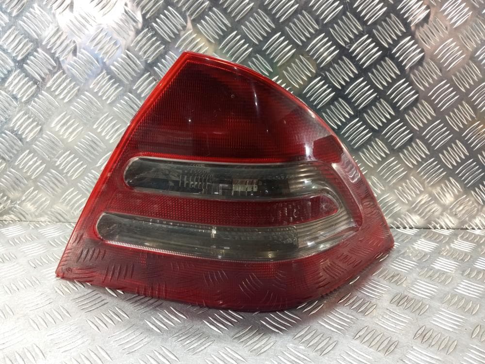Фонарь задний правый к Mercedes C Class W203/S203/CL203 Рестайлинг (04-07)