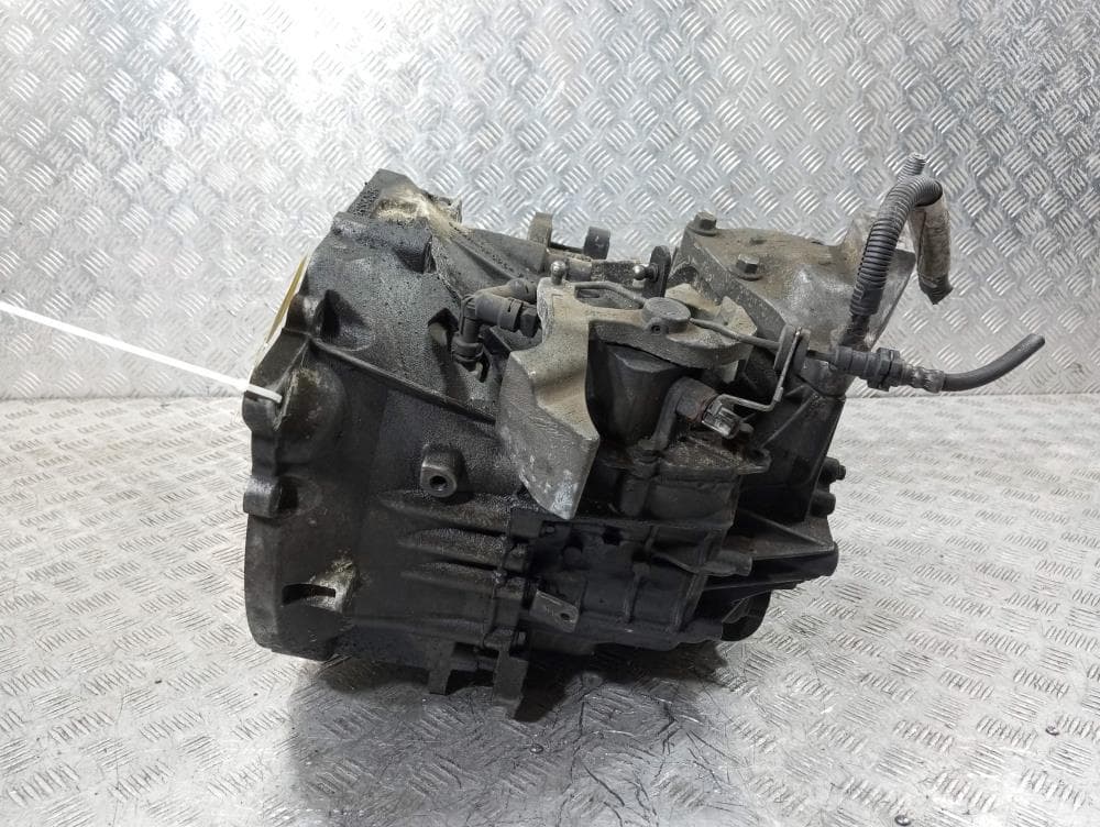 КПП механическая (МКПП) к Volvo S40 2 (04-07)