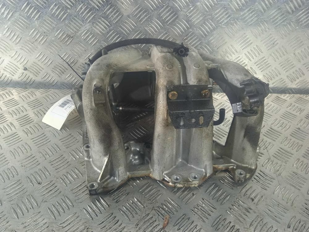 Коллектор впускной к Renault Megane 1 (95-99)