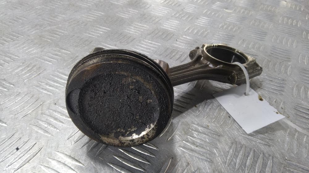 Поршень к Audi A4 B6 (01-05)