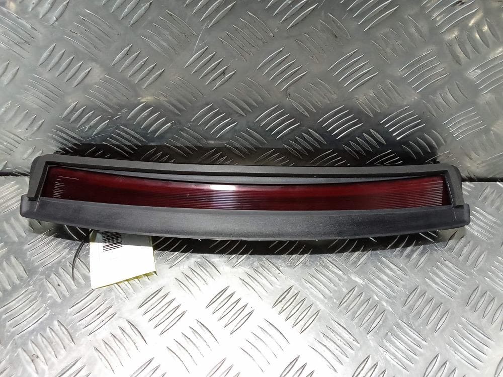 Стоп-сигнал к Tesla Model 3 (17-21)