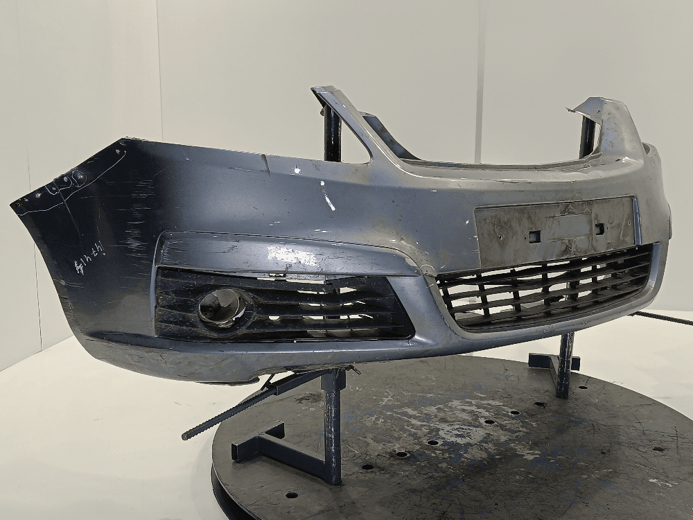 Бампер передний к Opel Zafira B (05-10)