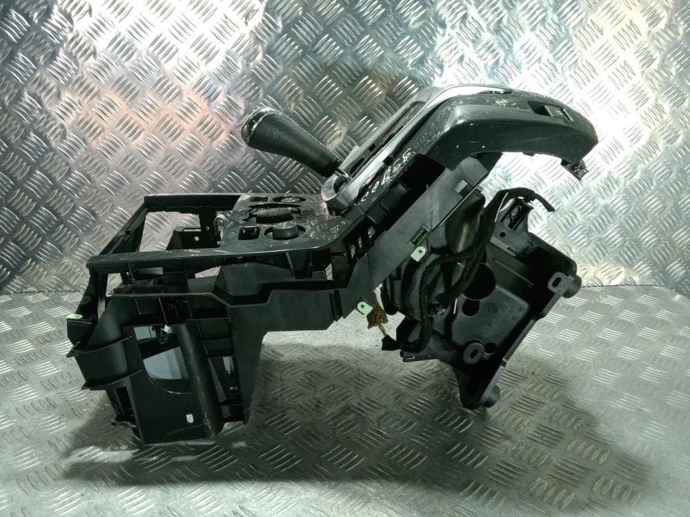 Кулиса к Peugeot 5008 1 (09-13)
