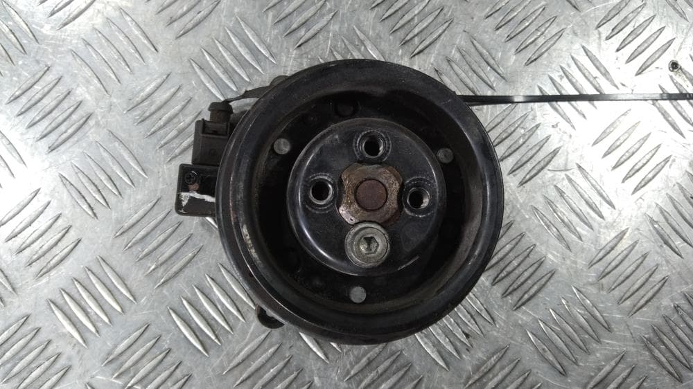 Помпа к Volkswagen Golf 6 (08-15)
