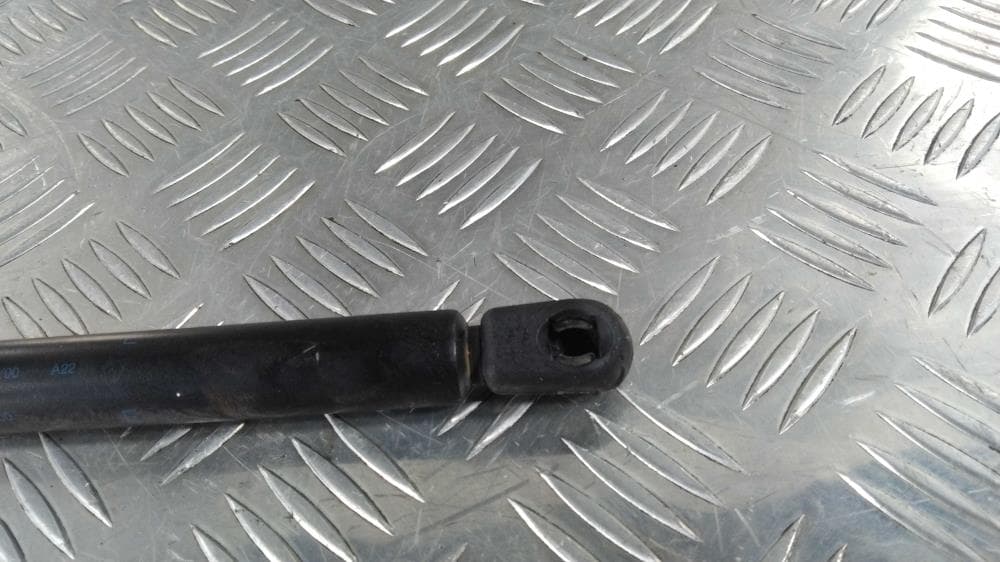 Амортизатор крышки багажника (3-5 двери) к Nissan  Primera P11 Рестайлинг (99-02)
