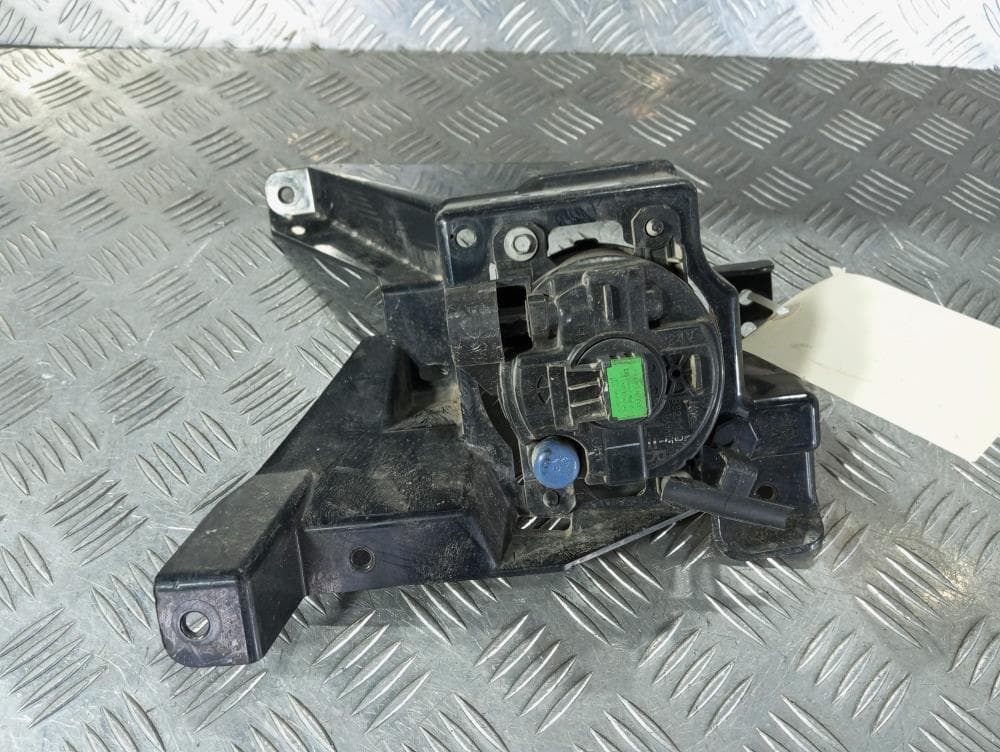 Фара противотуманная правая к Iveco Daily 6 (14-24)