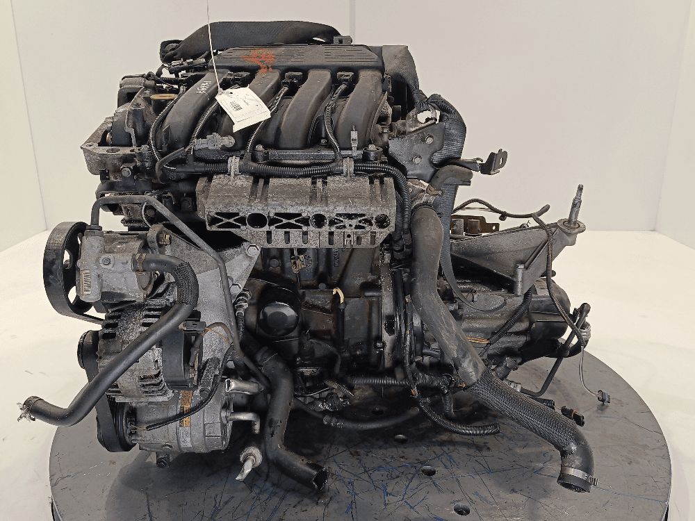 Двигатель к Renault Laguna 2 (01-05)