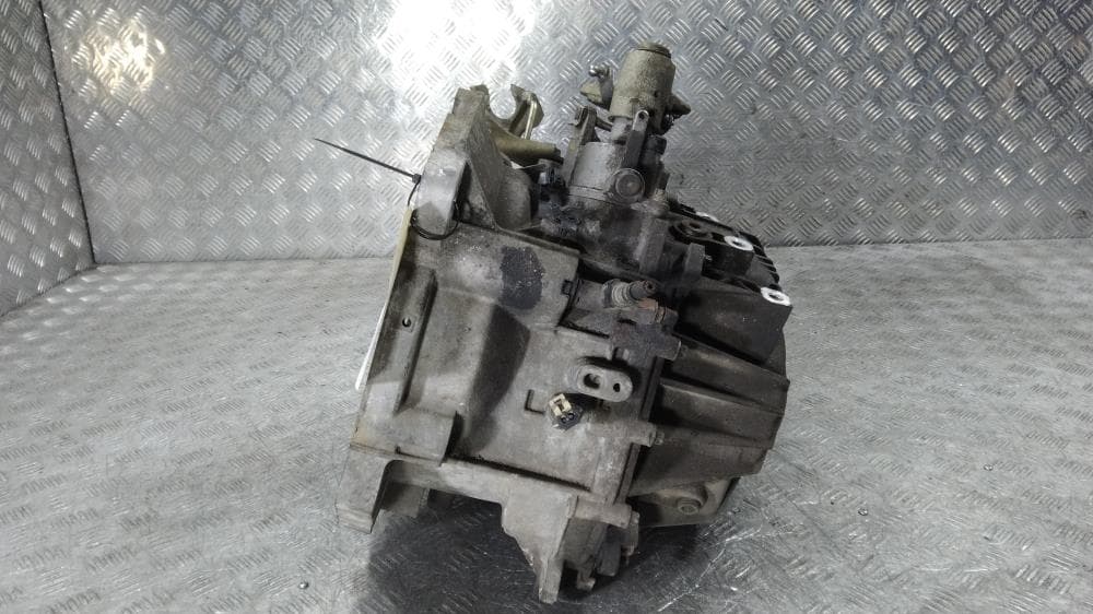 КПП механическая (МКПП) к Opel Corsa D (06-11)