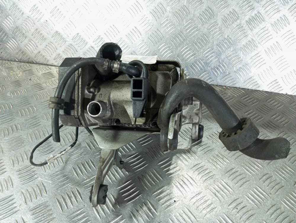 Автономный отопитель к BMW X5 E53 Рестайлинг (03-06)