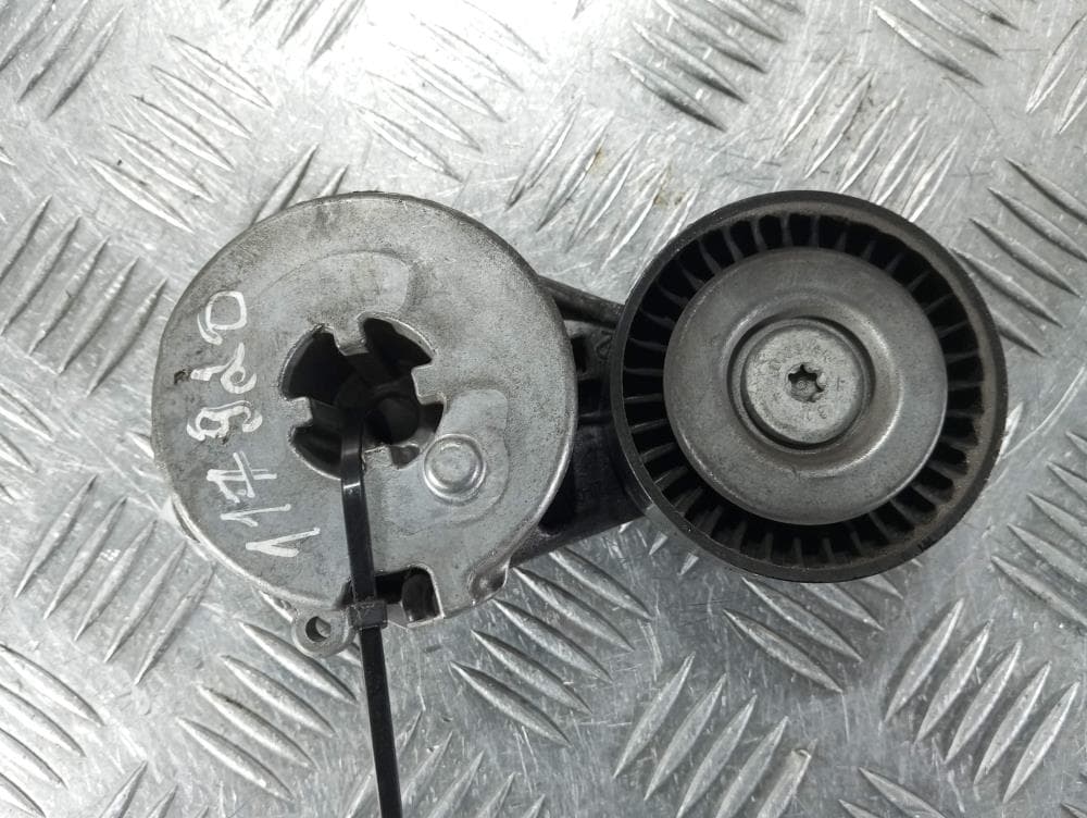 Натяжитель ремня генератора к Audi A4 B8/8K (07-11)