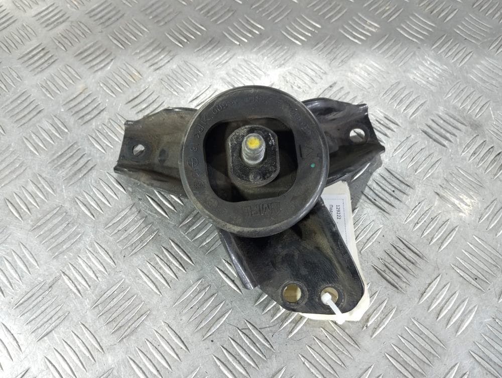 Подушка крепления двигателя к Hyundai ix35 1 (10-13)