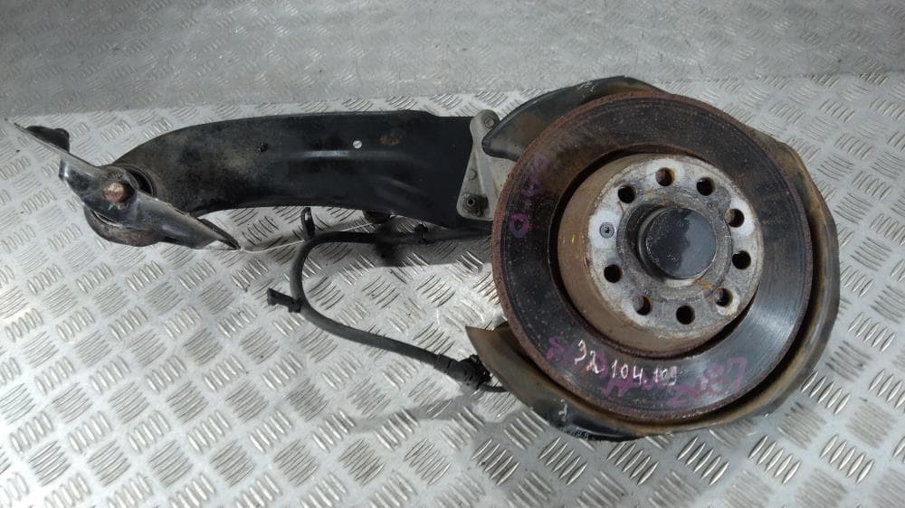 Кулак задний правый к Volkswagen Sharan 2 (10-15)