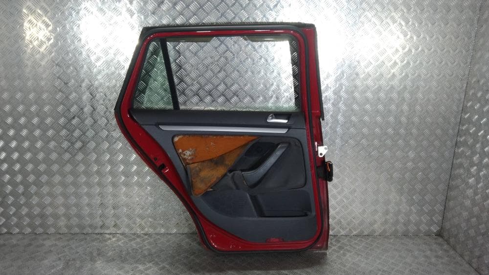 Дверь задняя левая к Volkswagen Golf 5 (03-09)